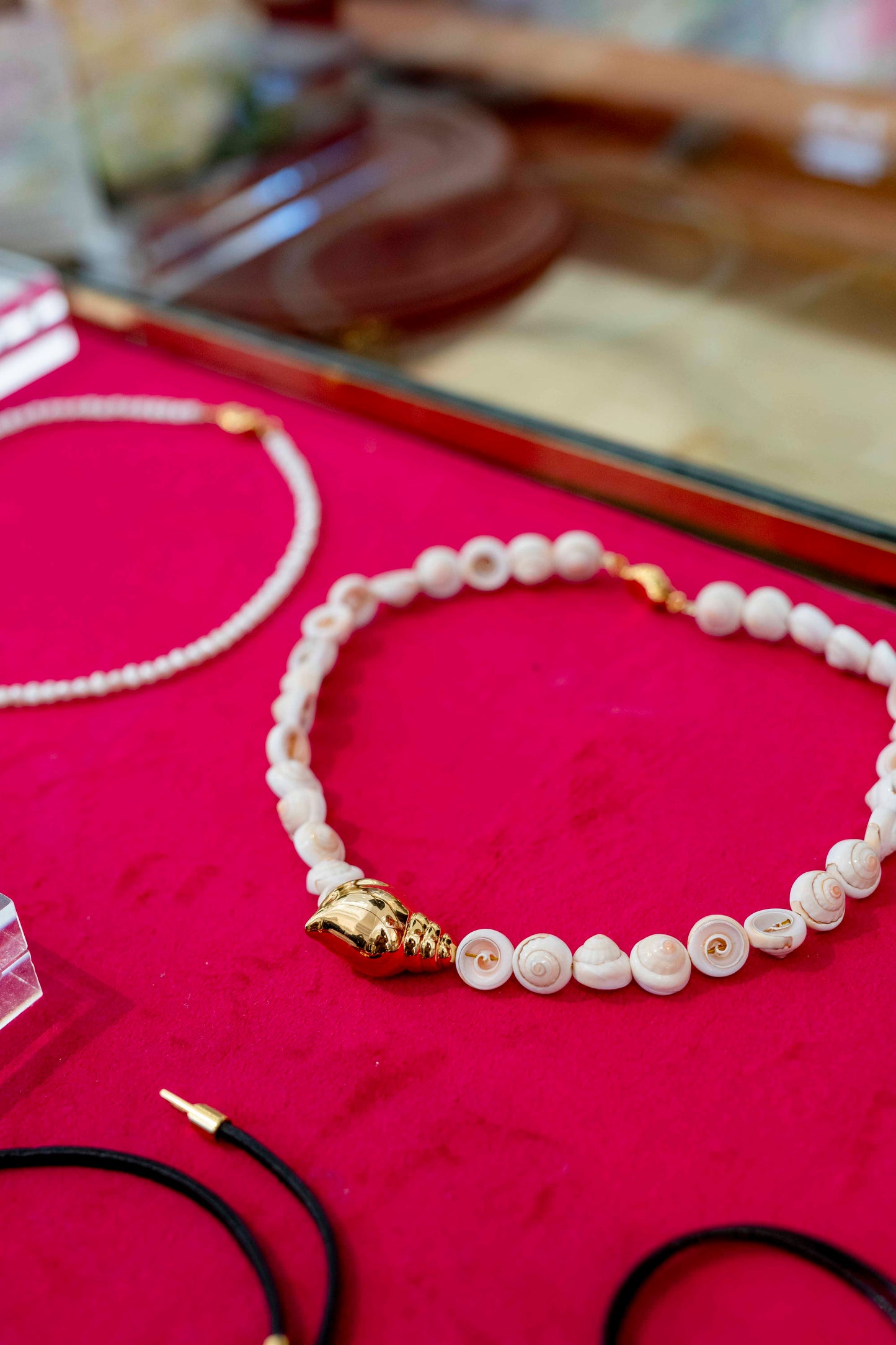 Necklace - Gold Shell