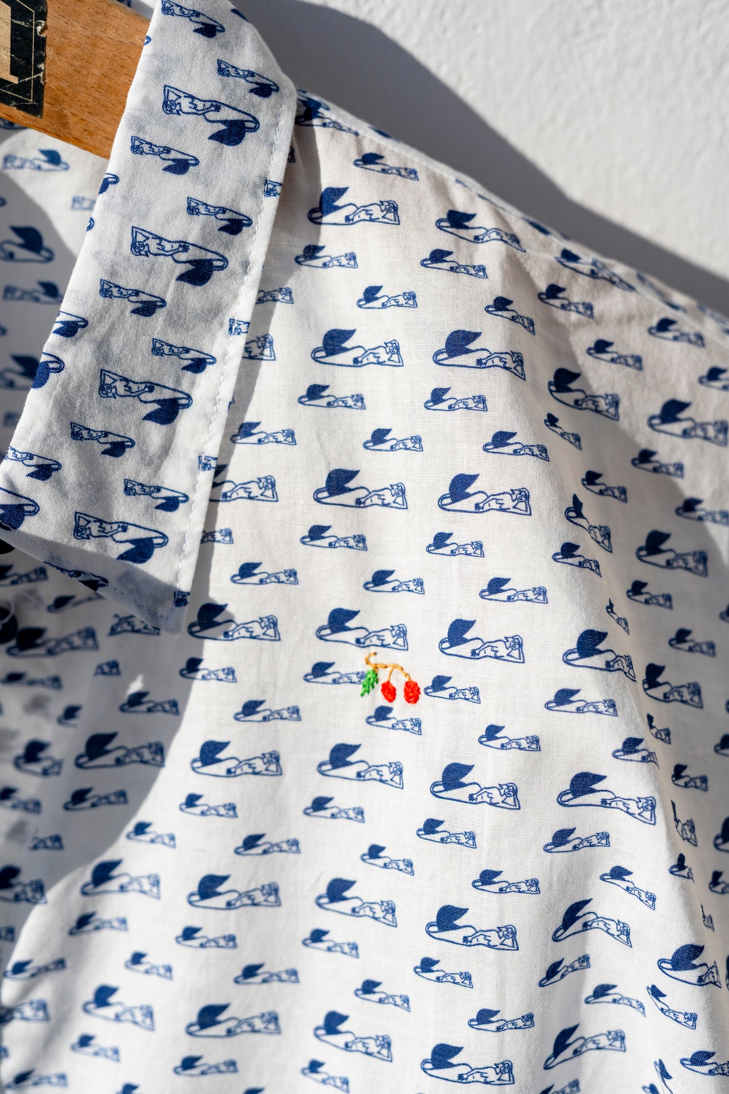 Chemise de pyjama pour femmes - Chemise Mela Sirena GV avec logo et ombrellone brodé