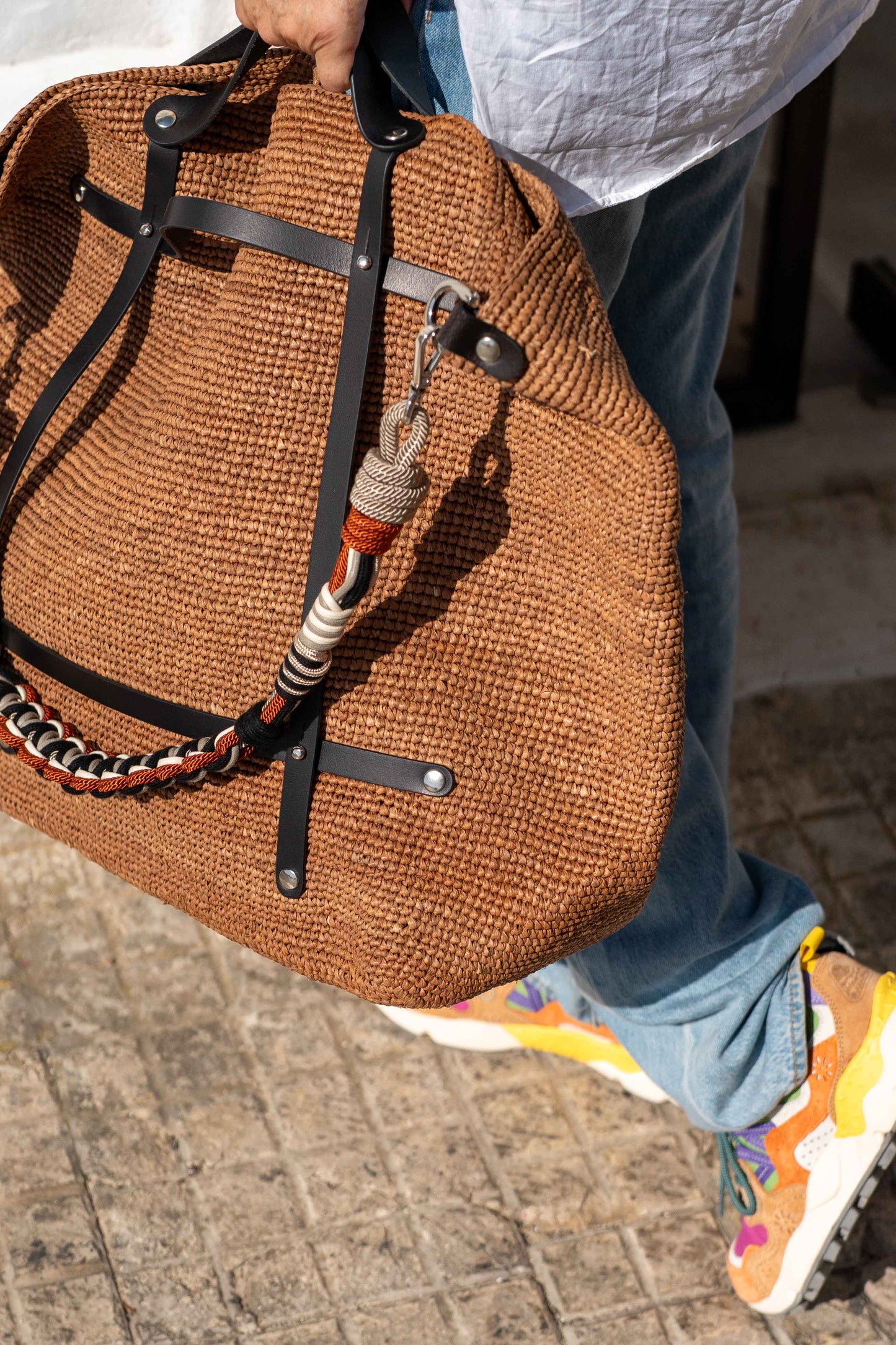 Sac - CANDIDE Sac en raphia marron avec bandoulière en coton multicolore
