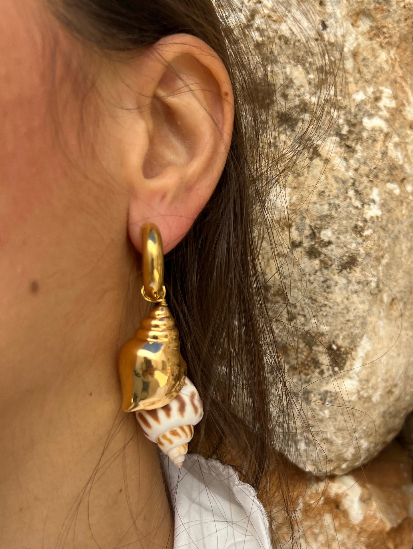 Earrings - Mismatch shell