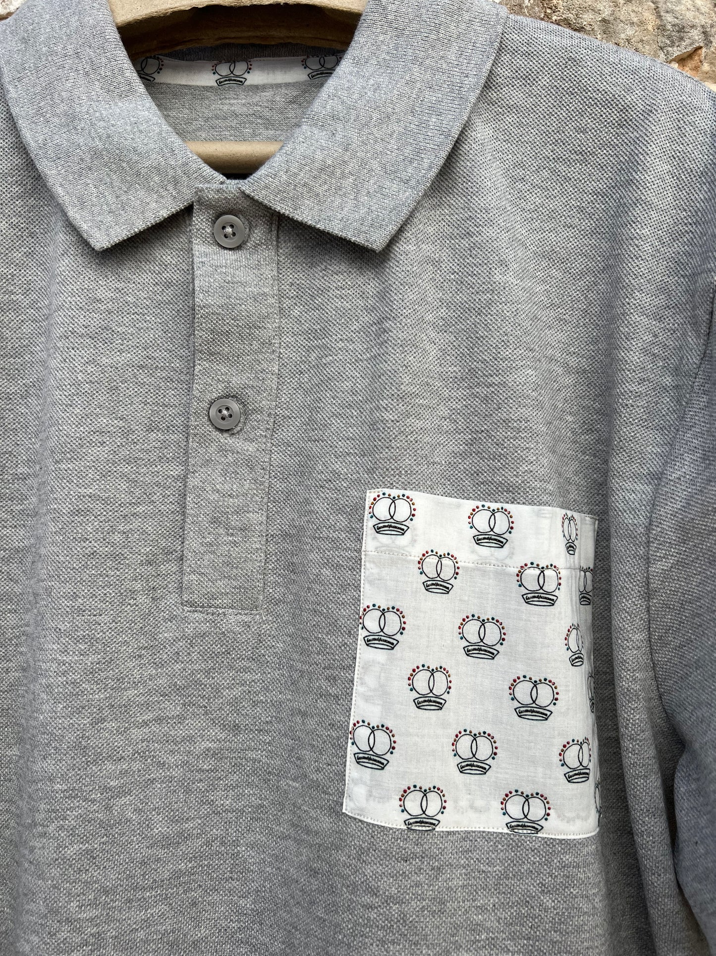 Polo GV - Grey Crown print