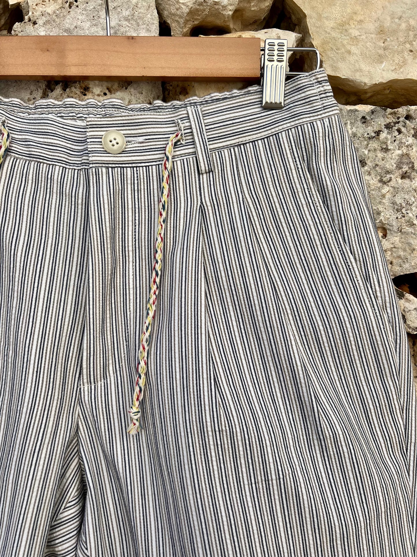 Short Men - ‘Paul’ in Seersucker Blue, Grey White Stripes