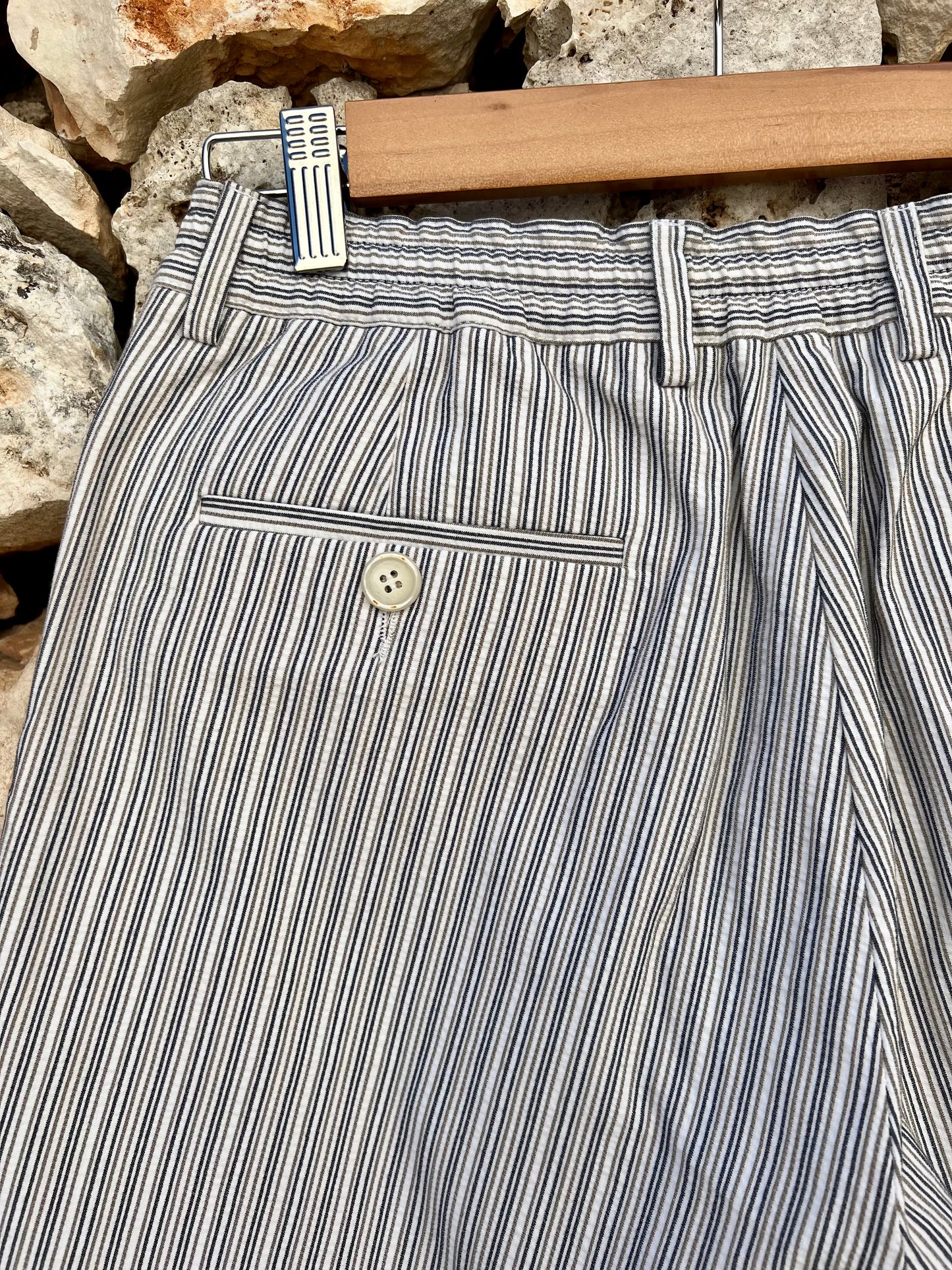 Short Men - ‘Paul’ in Seersucker Blue, Grey White Stripes