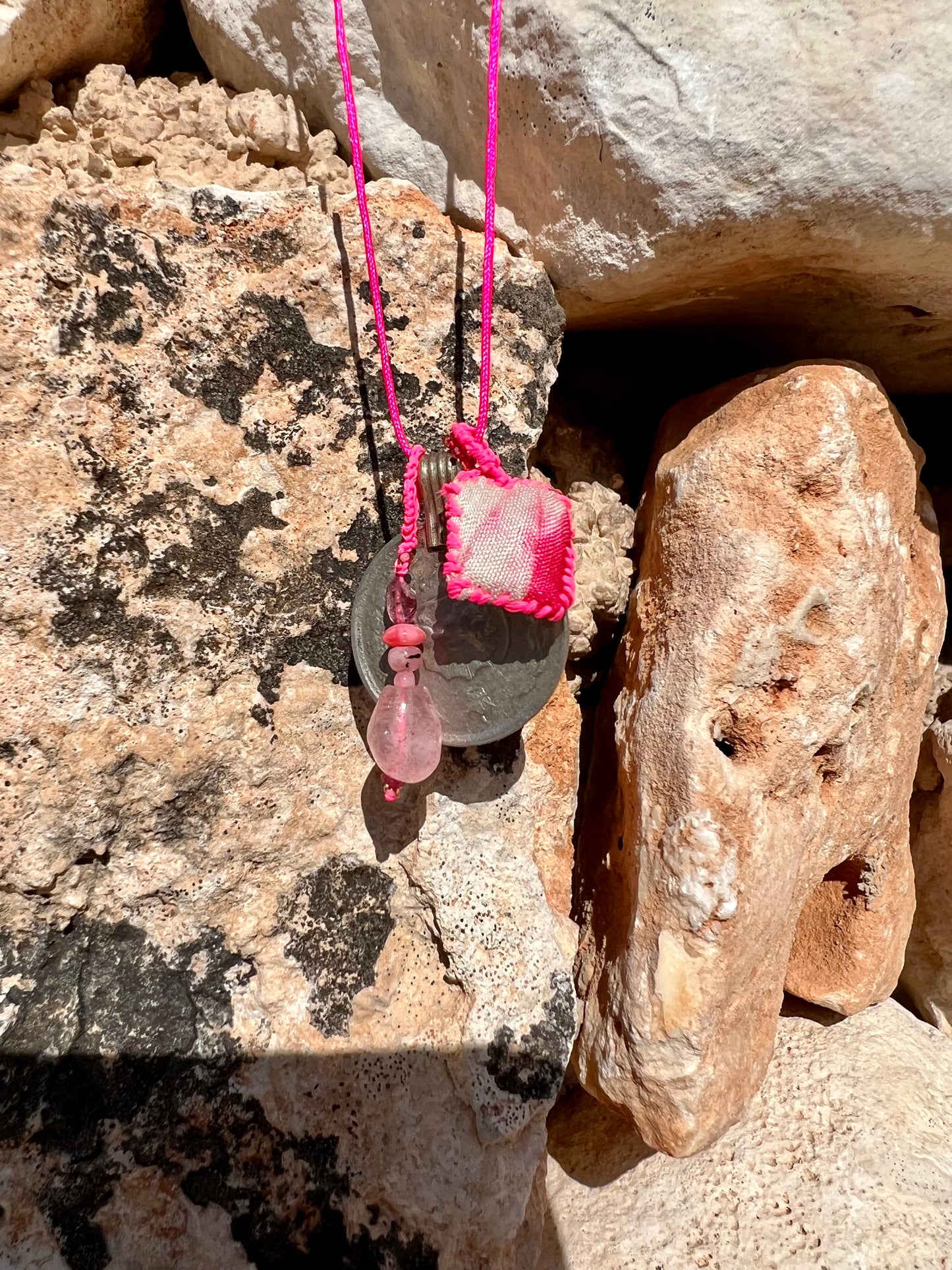 Necklace - Long Fluo Pink