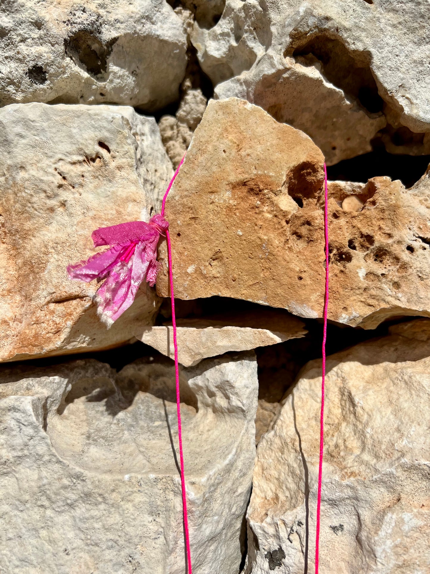 Necklace - Long Fluo Pink