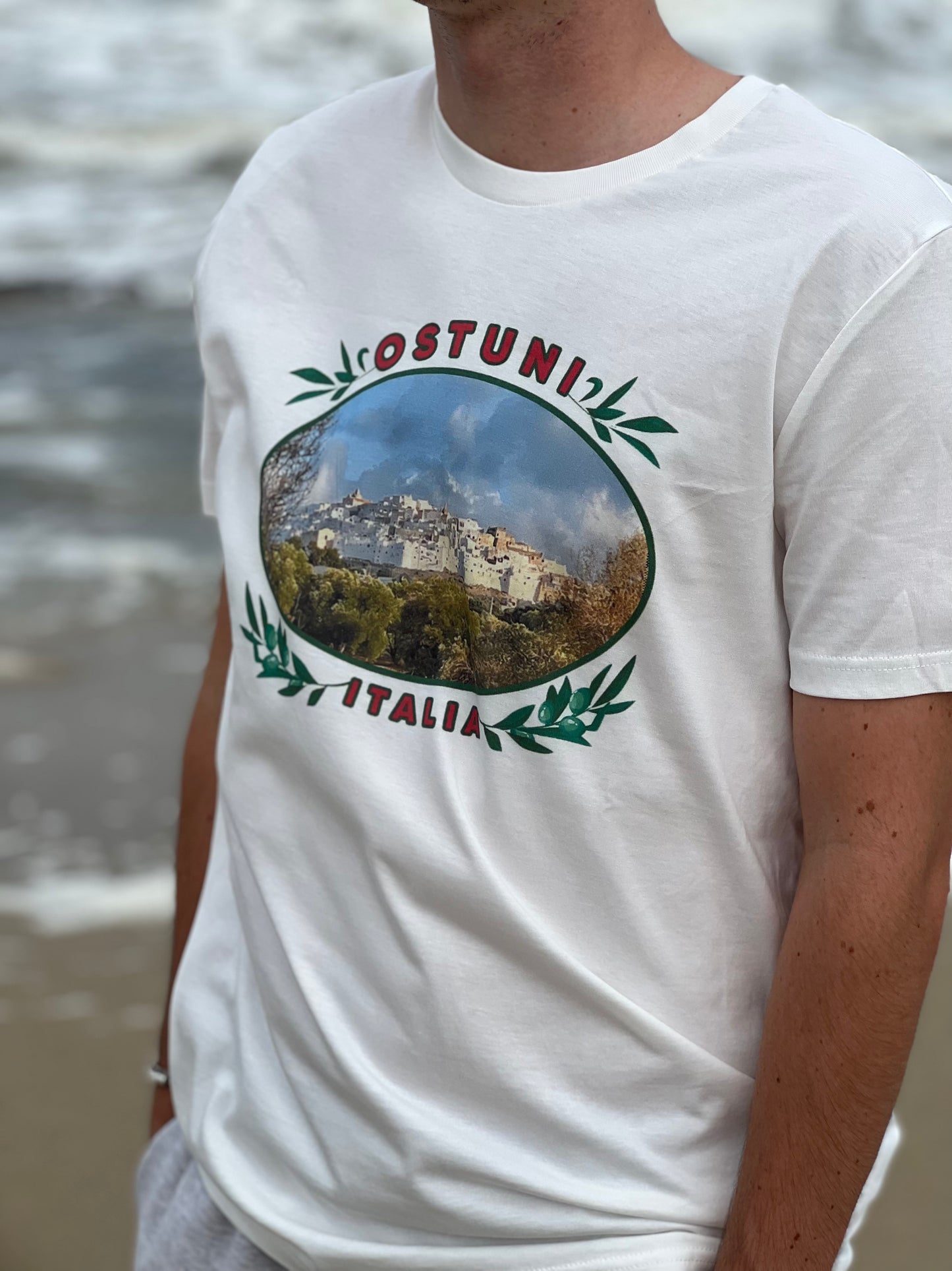 T-shirt off-white with Ostuni photo in medallion