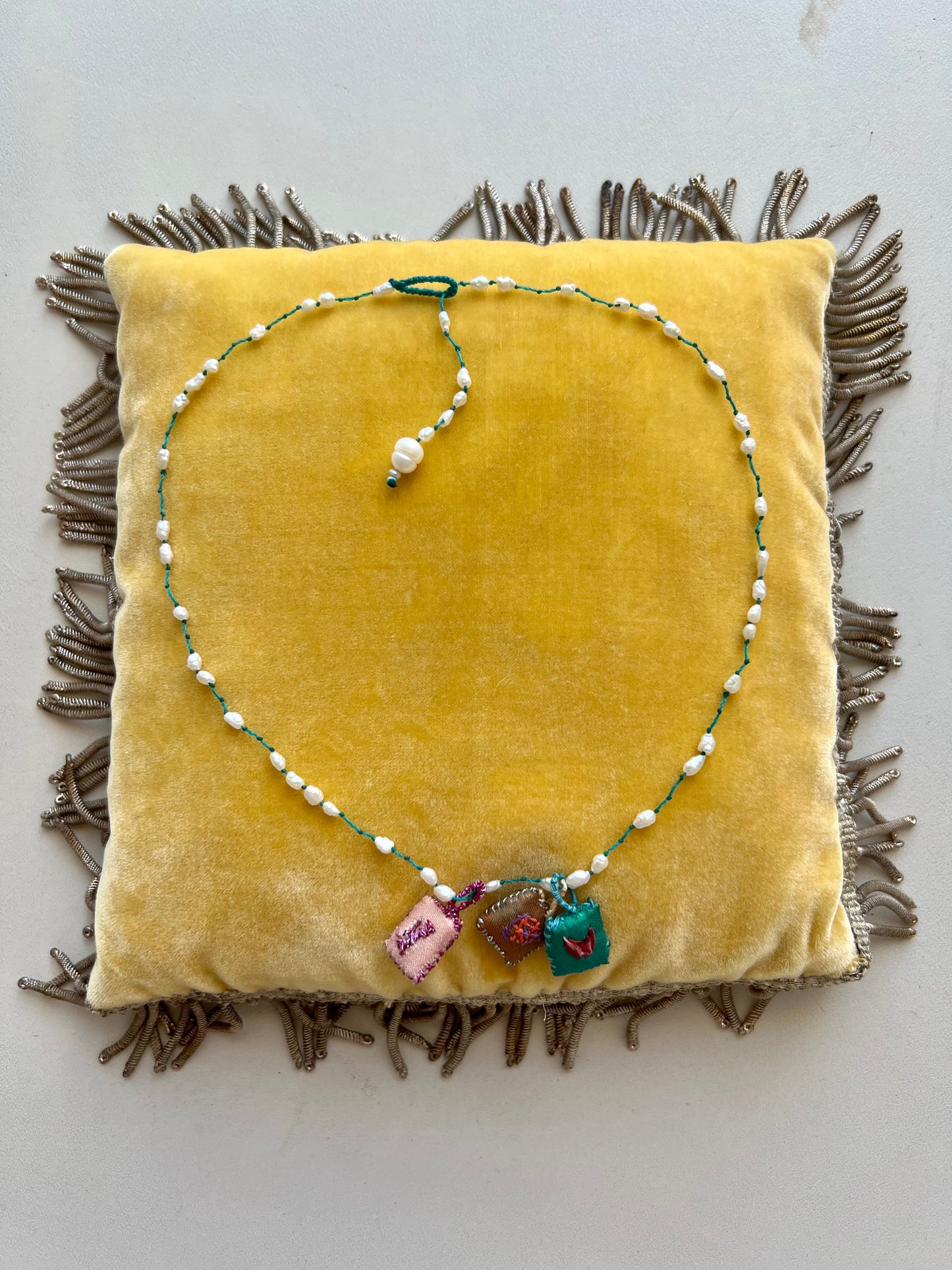 Necklace - Sophia Mother pearl necklace With Brown, Pink ,Turquoise Cushions