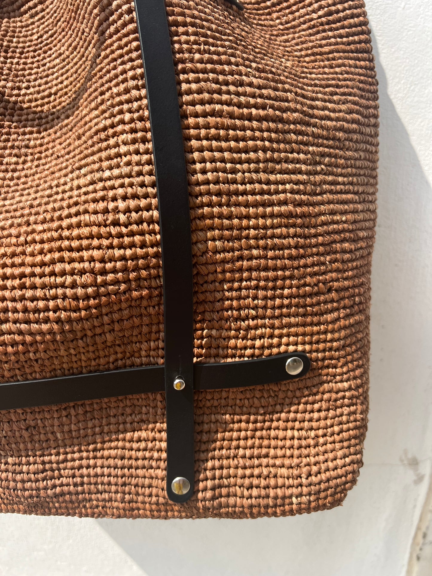 Borsa - Borsa CANDIDE in rafia marrone con cinturino in cotone multicolore