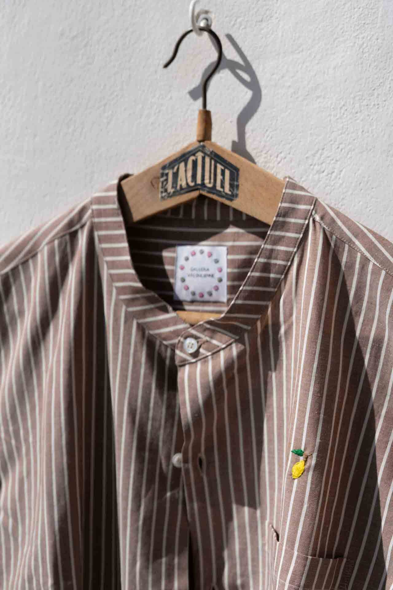 Shirt Men - Mao Collar Stripe White and cafe lemon embroidery