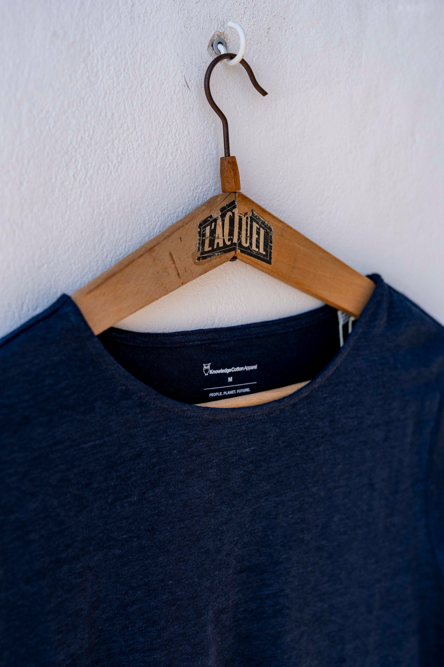 T-shirt Women - Sleeveless Linen Total eclipse tee shirt