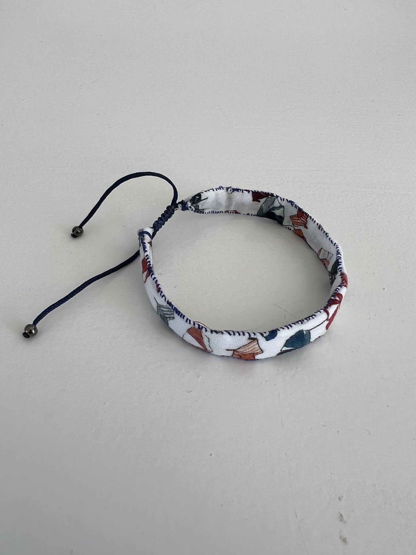 Bracelet - Adjustable Tissu Blue Embroidered Ombreloni GV Print