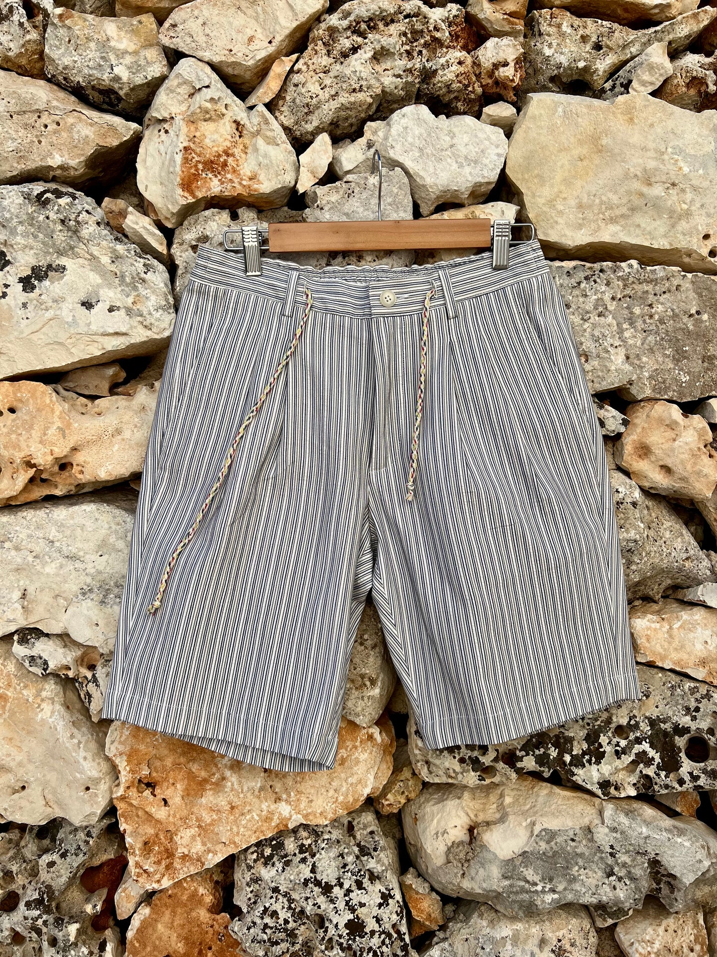 Short Men - ‘Paul’ in Seersucker Blue, Grey White Stripes