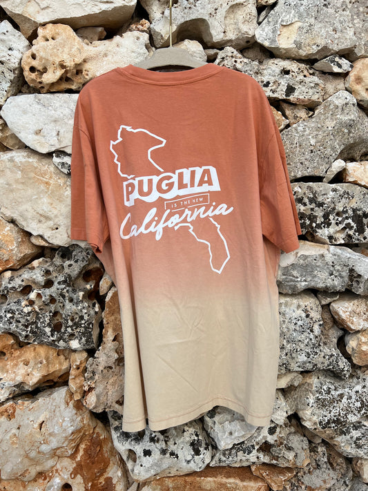 T-shirt - Orange Tie & Dye ‘’ Puglia is the new California ‘’ Unisex