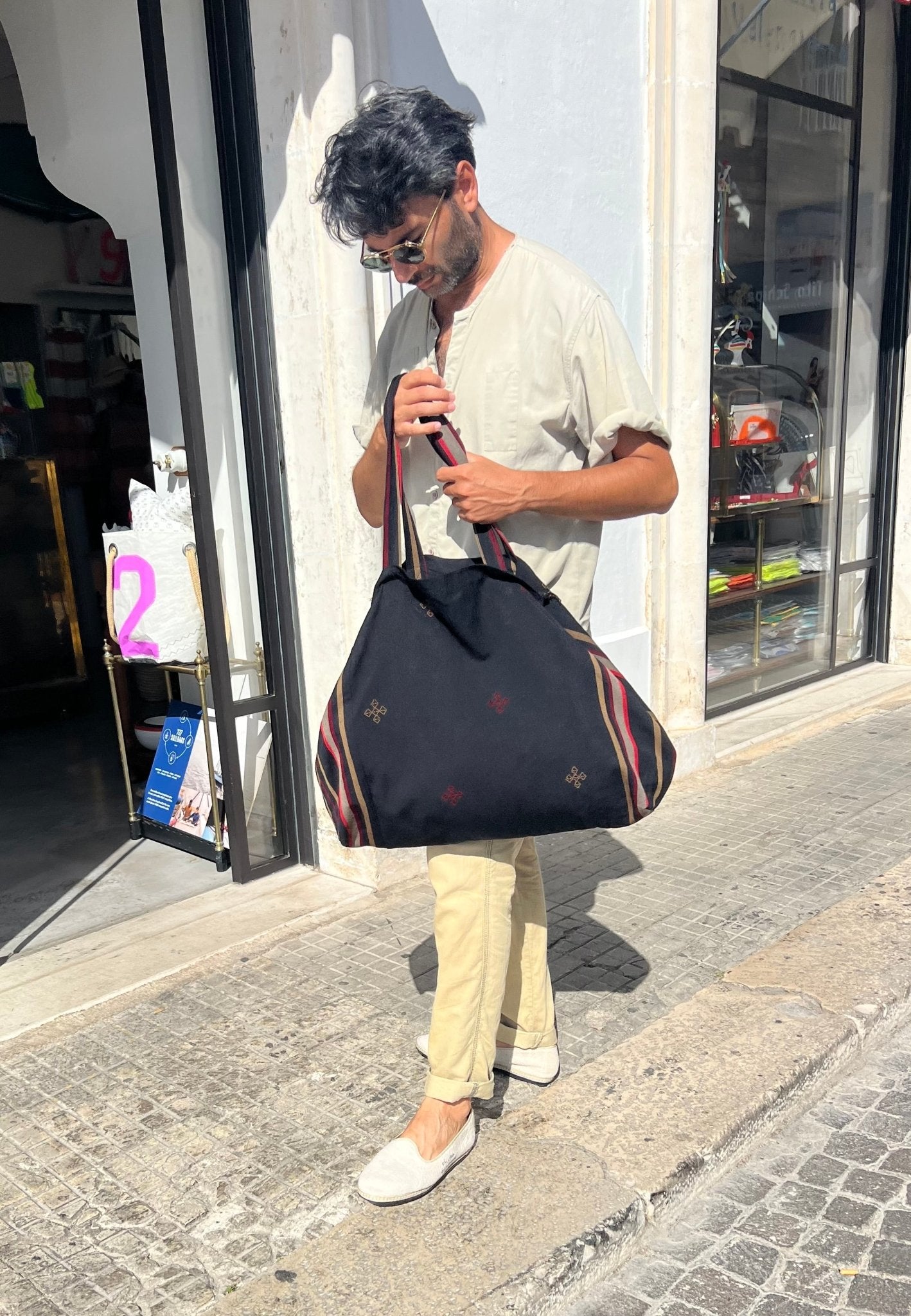 Bag - Bhutan DRUK Maxi Tote Bag Black