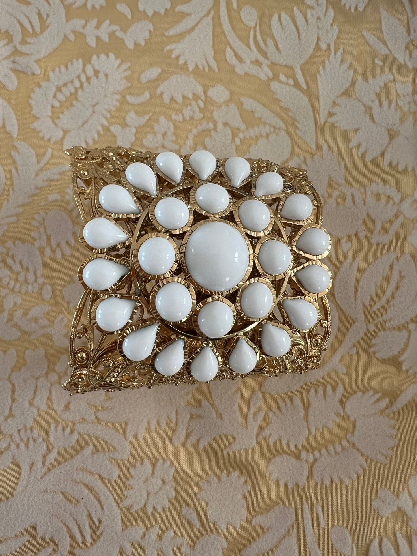 Cuff - Byzantine White