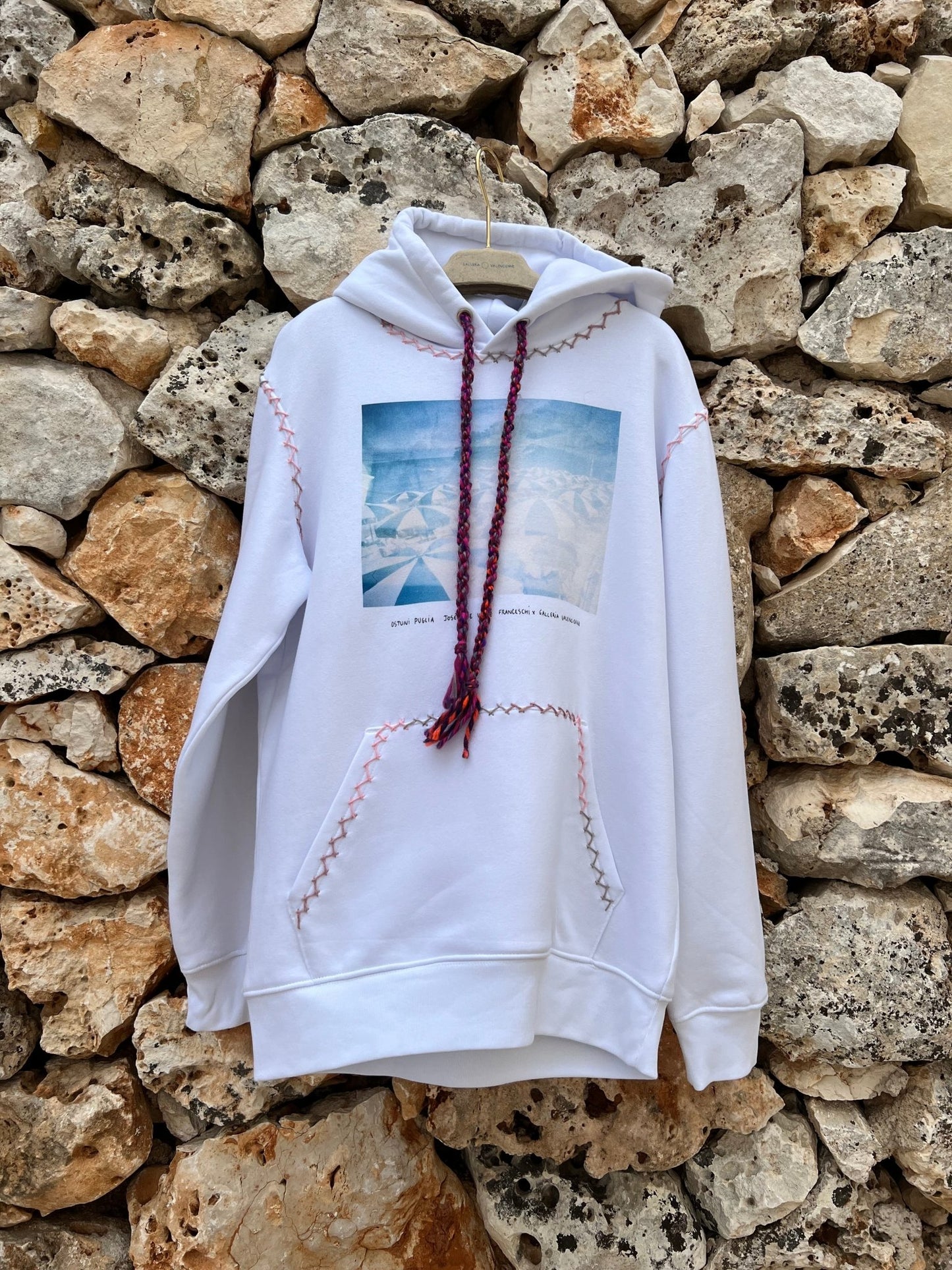 Hoodie - Parasols embroidered dark multicolor cord