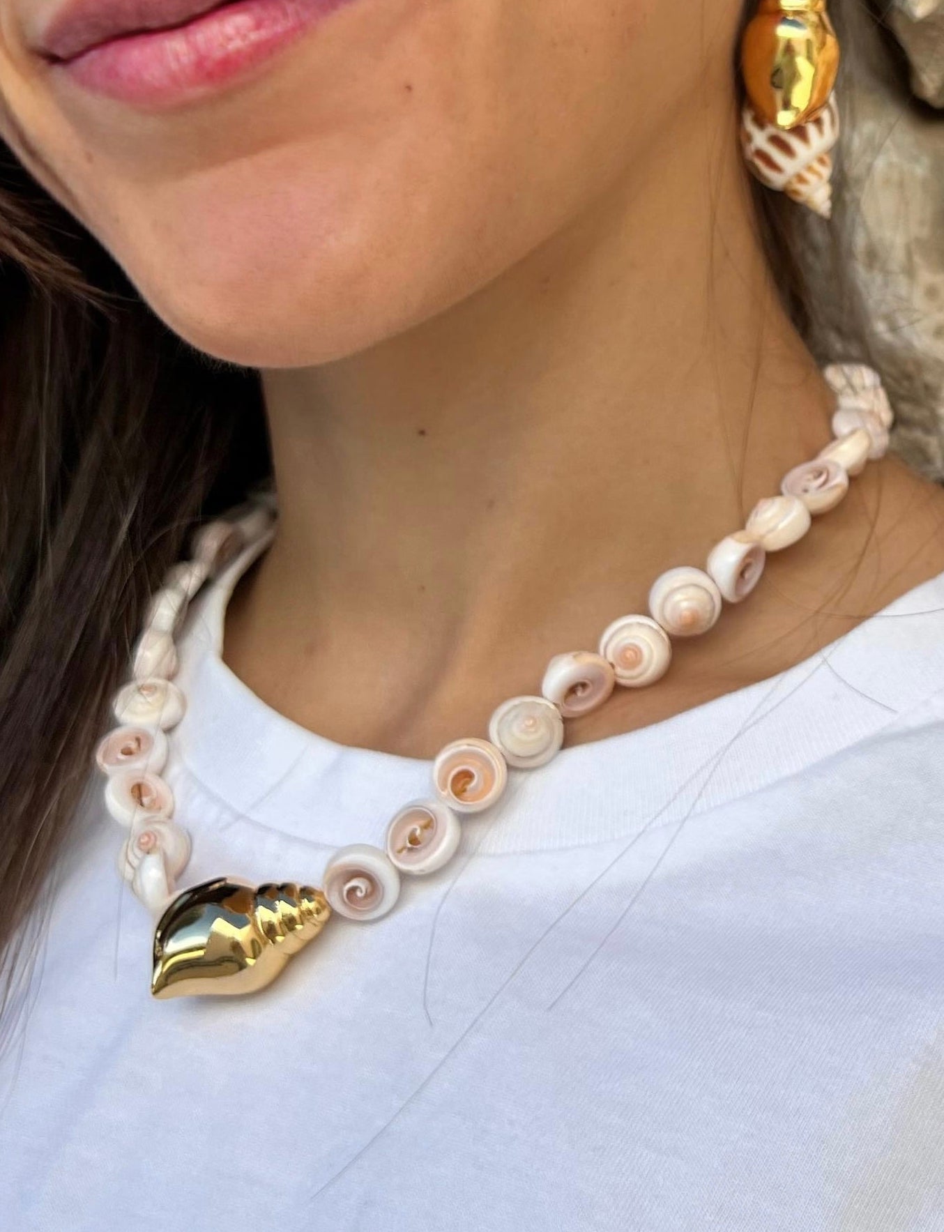Necklace - Gold Shell