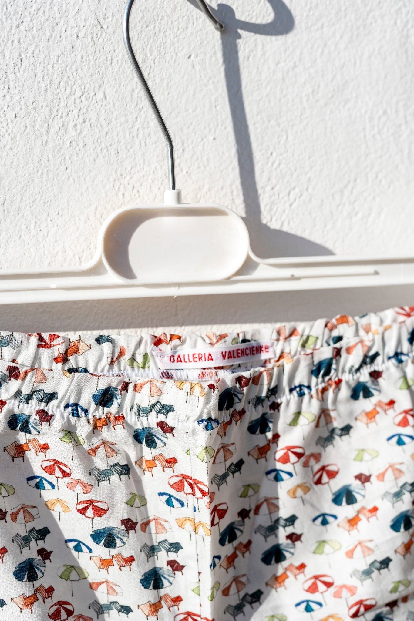 Pajamas Shorts Women - Short Ombrelloni print adorned with Lace