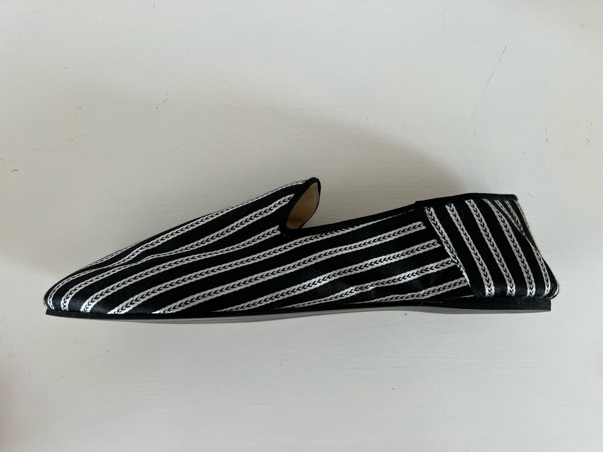 Shoes Men - Babouche - Black and white stripes