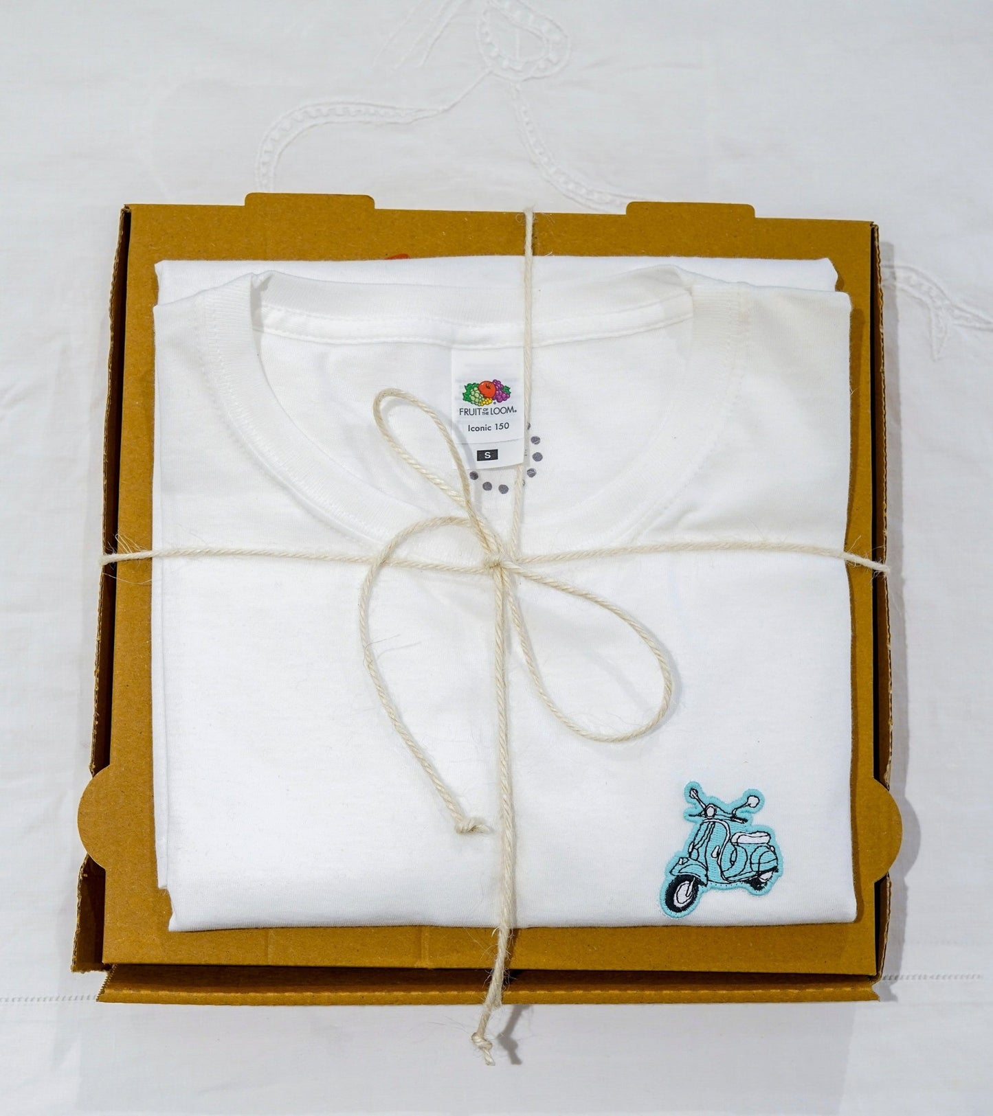 T-shirt - White Vespa Unisex