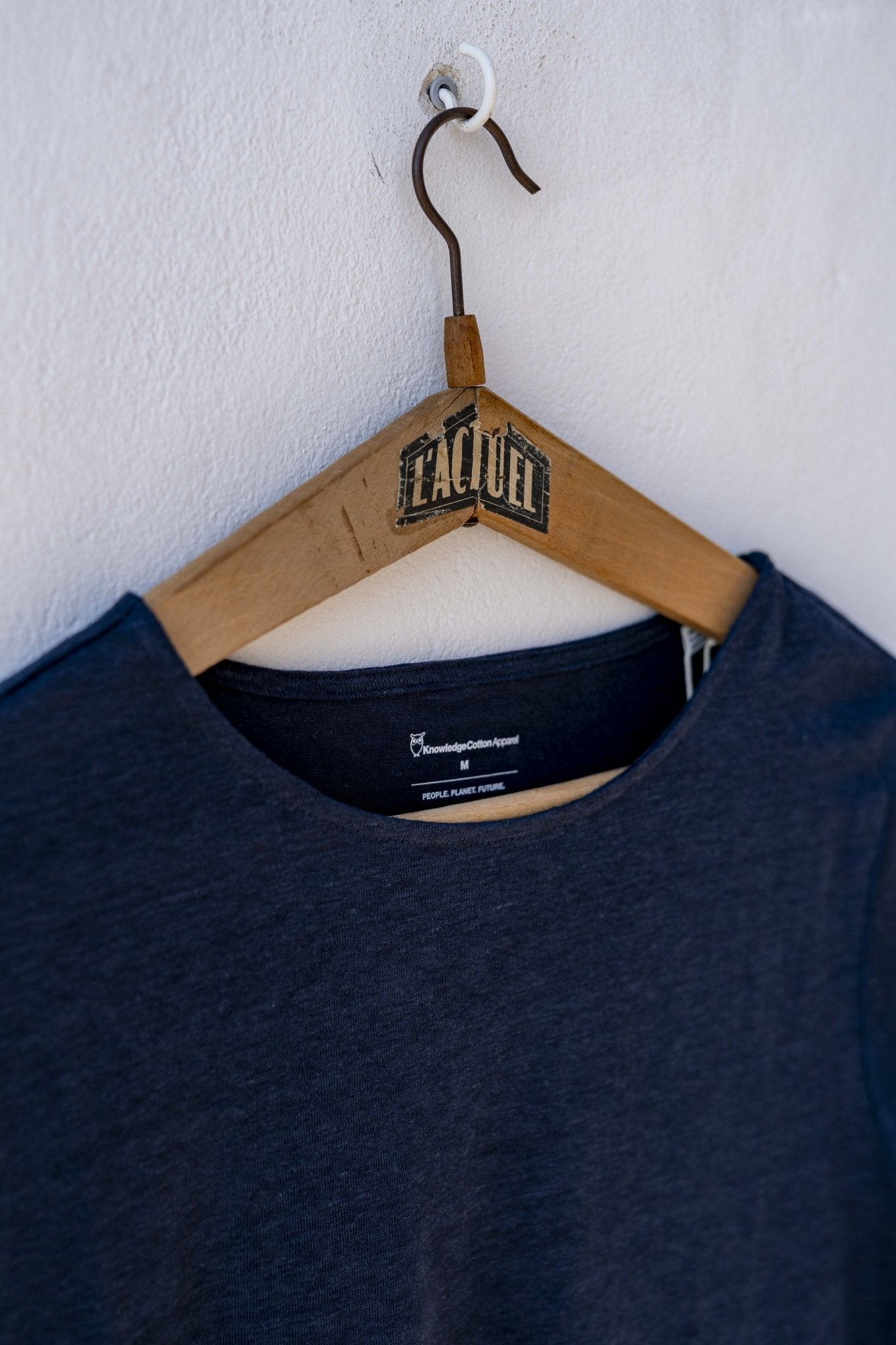 T-shirt Women - Sleeveless Linen Total eclipse tee shirt